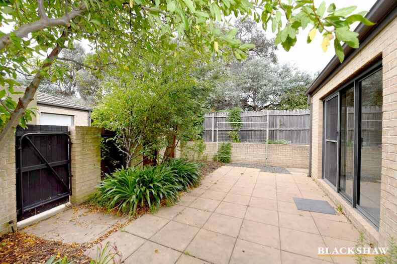 2/11 Keene Place Page