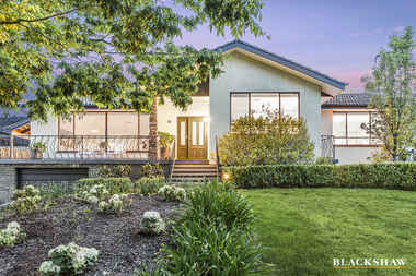 18 McLaren Crescent Pearce