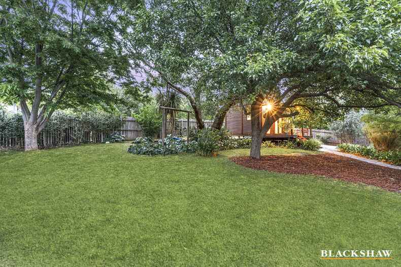 18 McLaren Crescent Pearce 18 McLaren Crescent Pearce