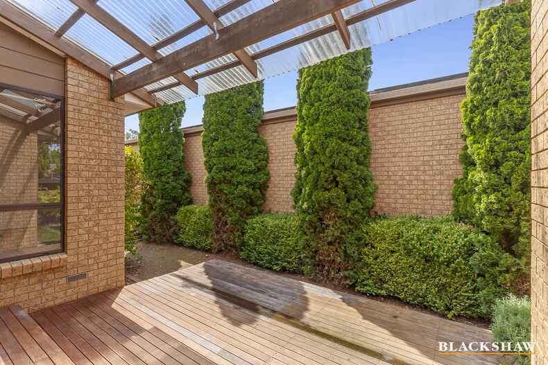 13 Summerville Crescent Florey 13 Summerville Crescent Florey