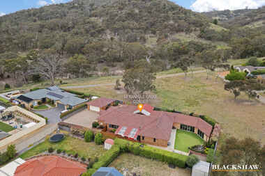 12 Banyule Grove Conder