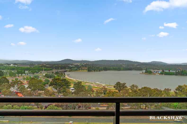 1505/2 Marcus Clarke Street City