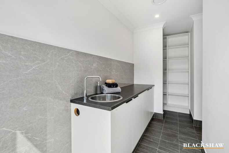 16   Fullston Way Holt 16   Fullston Way Holt