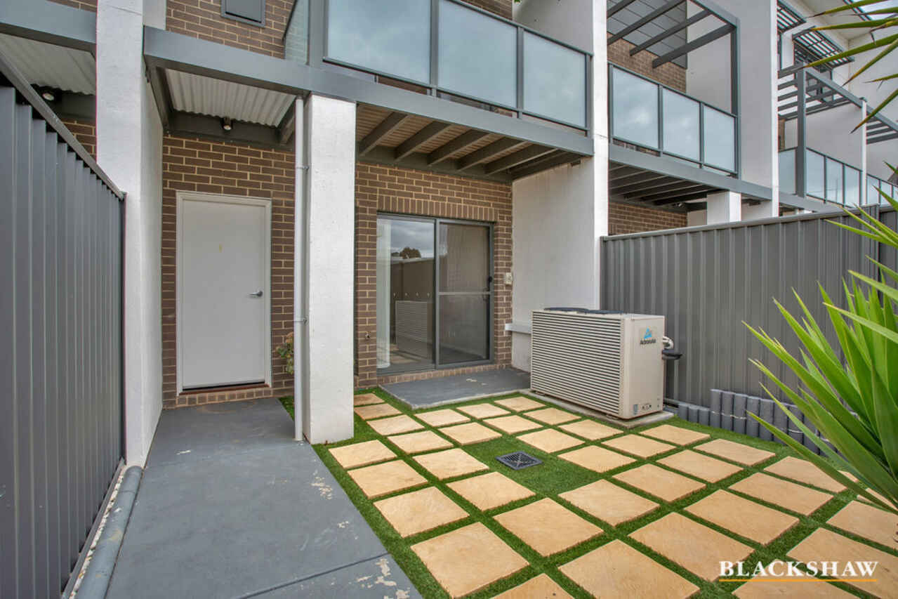 17/50 Henry Kendall Street Franklin