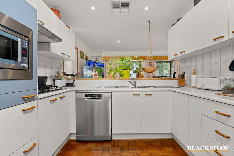 14 Alanson Place Isaacs 14 Alanson Place Isaacs