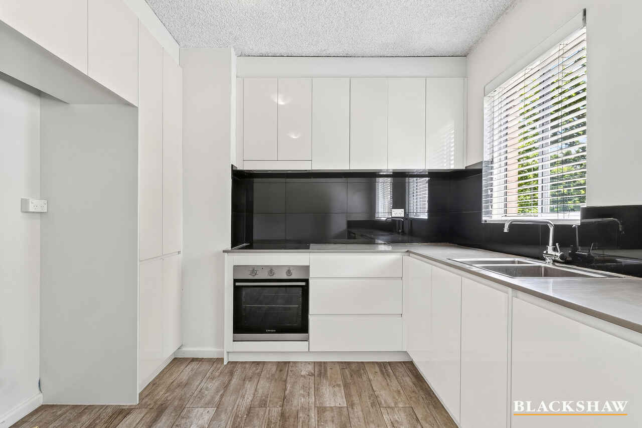 6/80 MacGregor Street Deakin