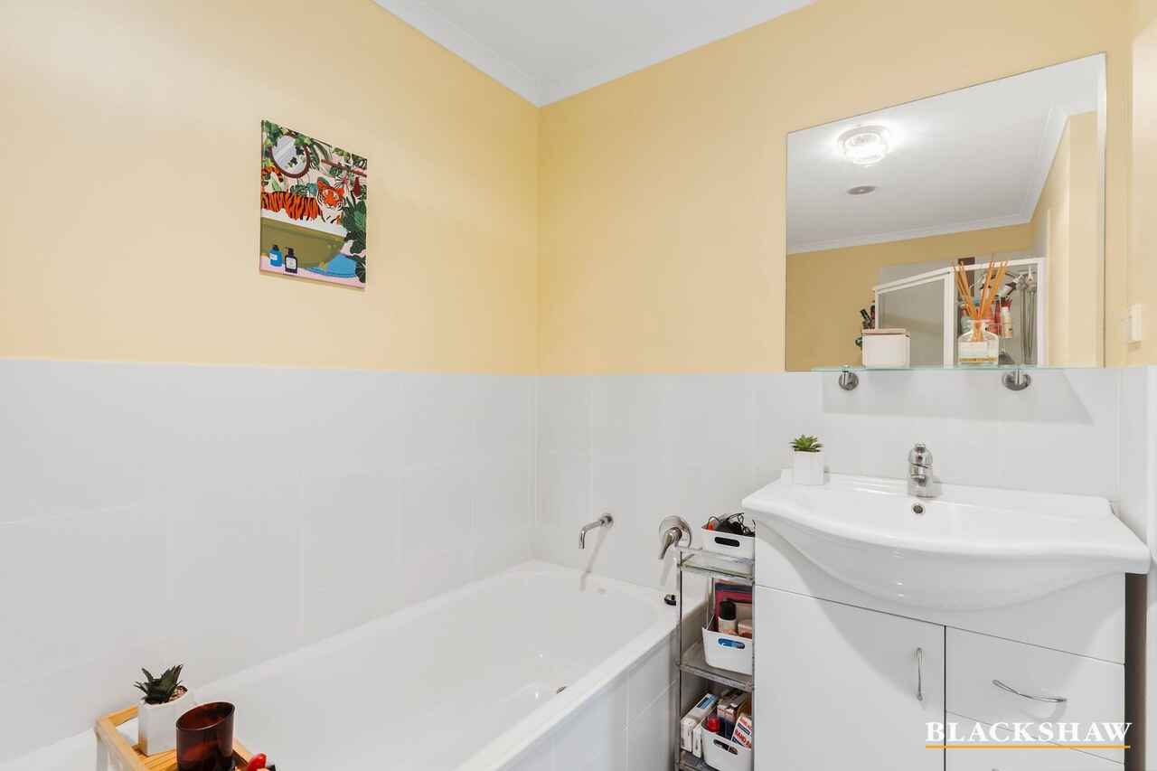 1/56 Ijong Street Braddon