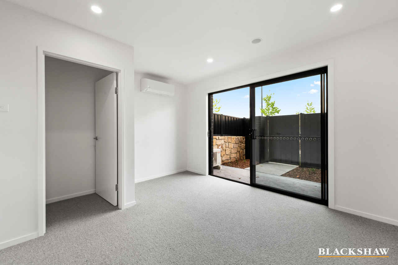 60/25 Trennery Crescent Googong