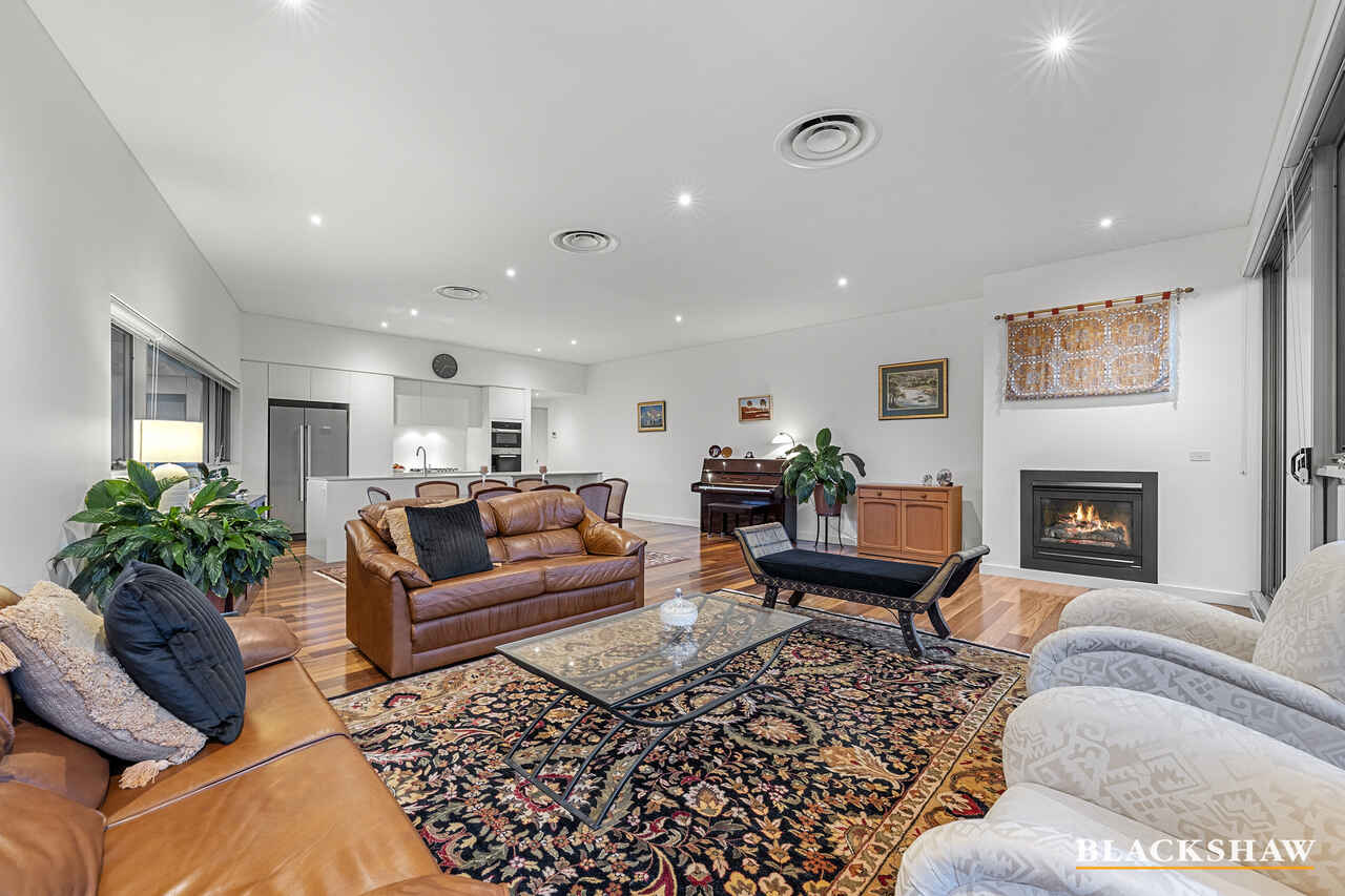 208/21 State Circle Forrest