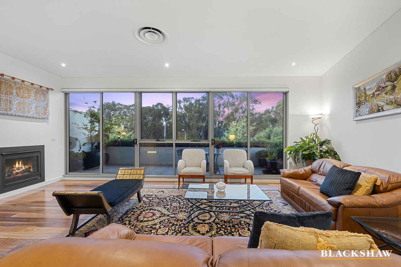 208/21 State Circle Forrest