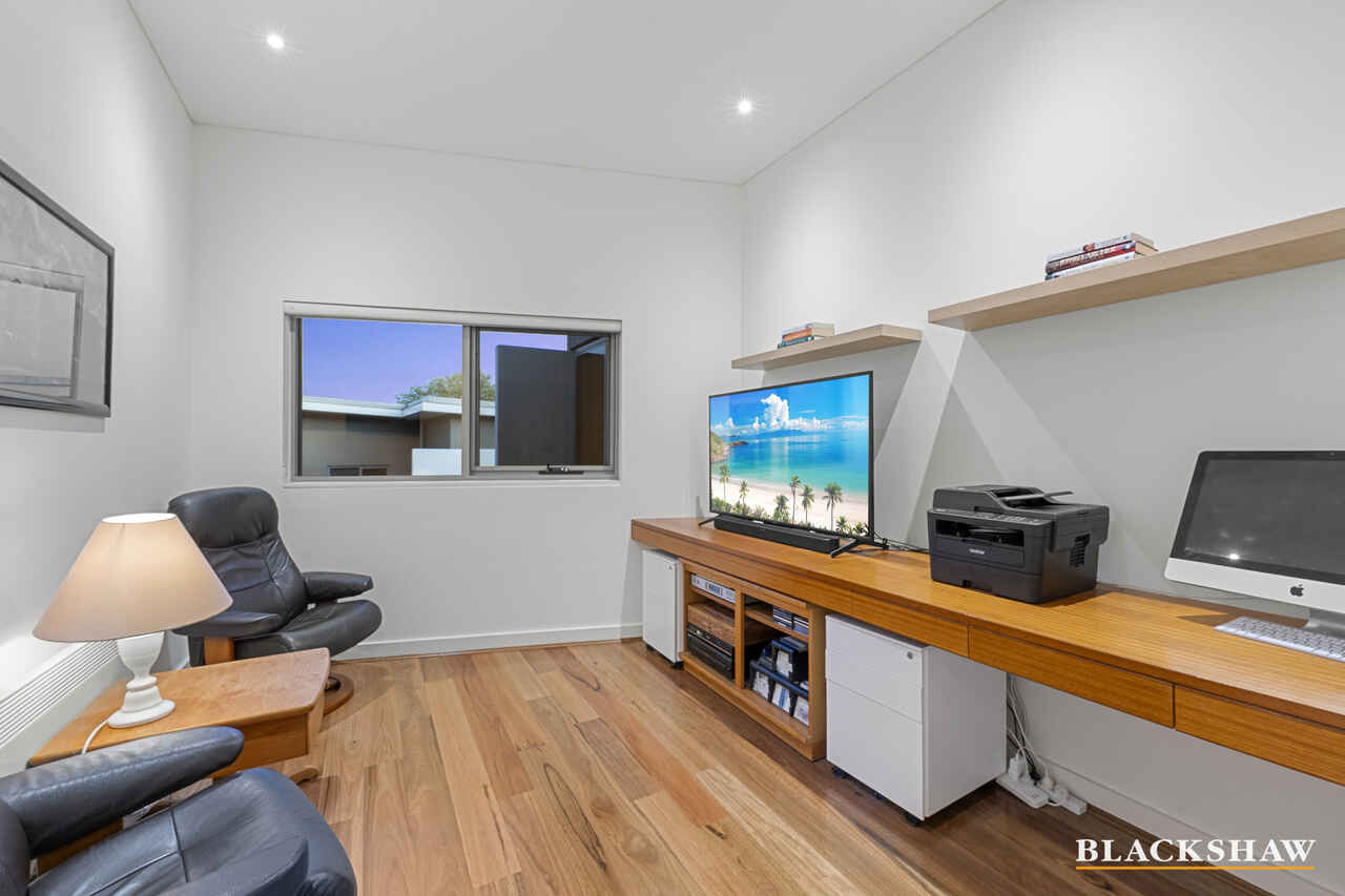 208/21 State Circle Forrest