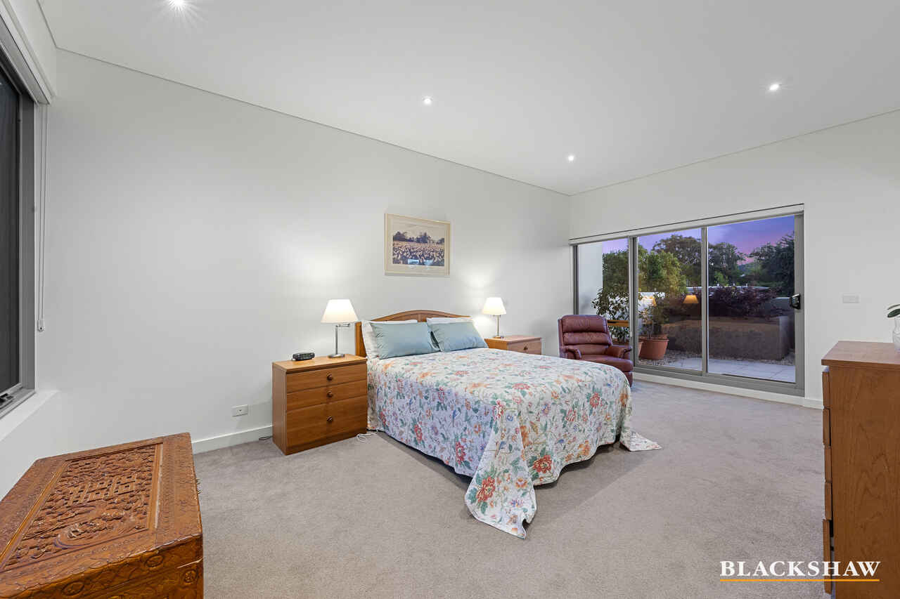 208/21 State Circle Forrest