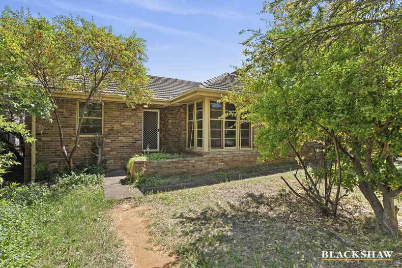 28 Carrington Street Deakin