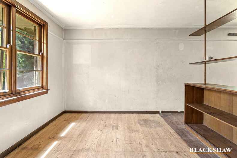 28 Carrington Street Deakin