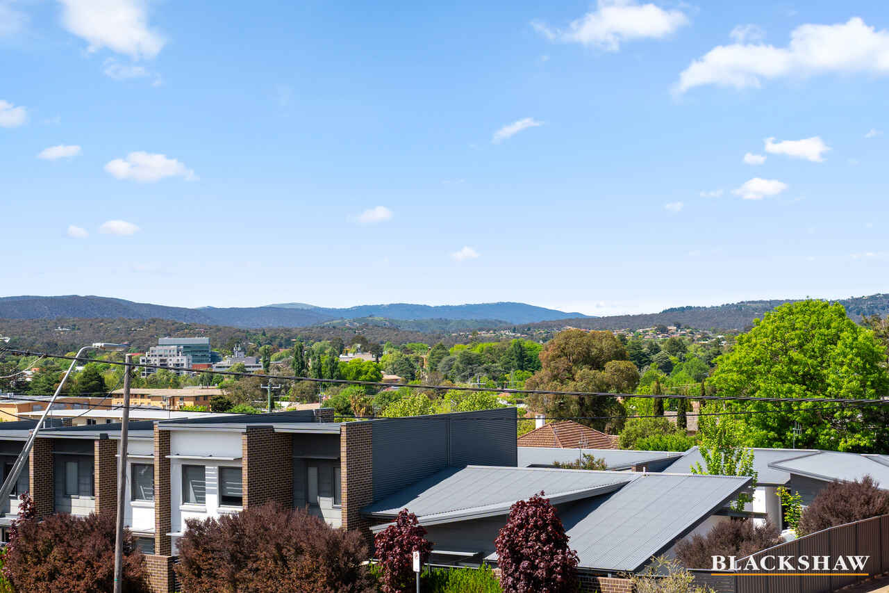 17a/17 Uriarra Road Crestwood