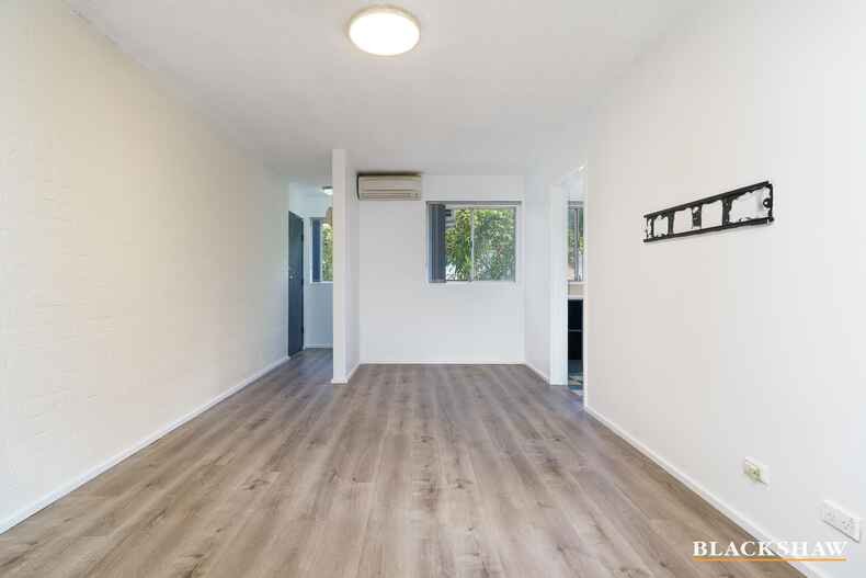 31/58  Bennelong Crescent Macquarie