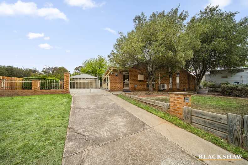 8 Steel Place Queanbeyan