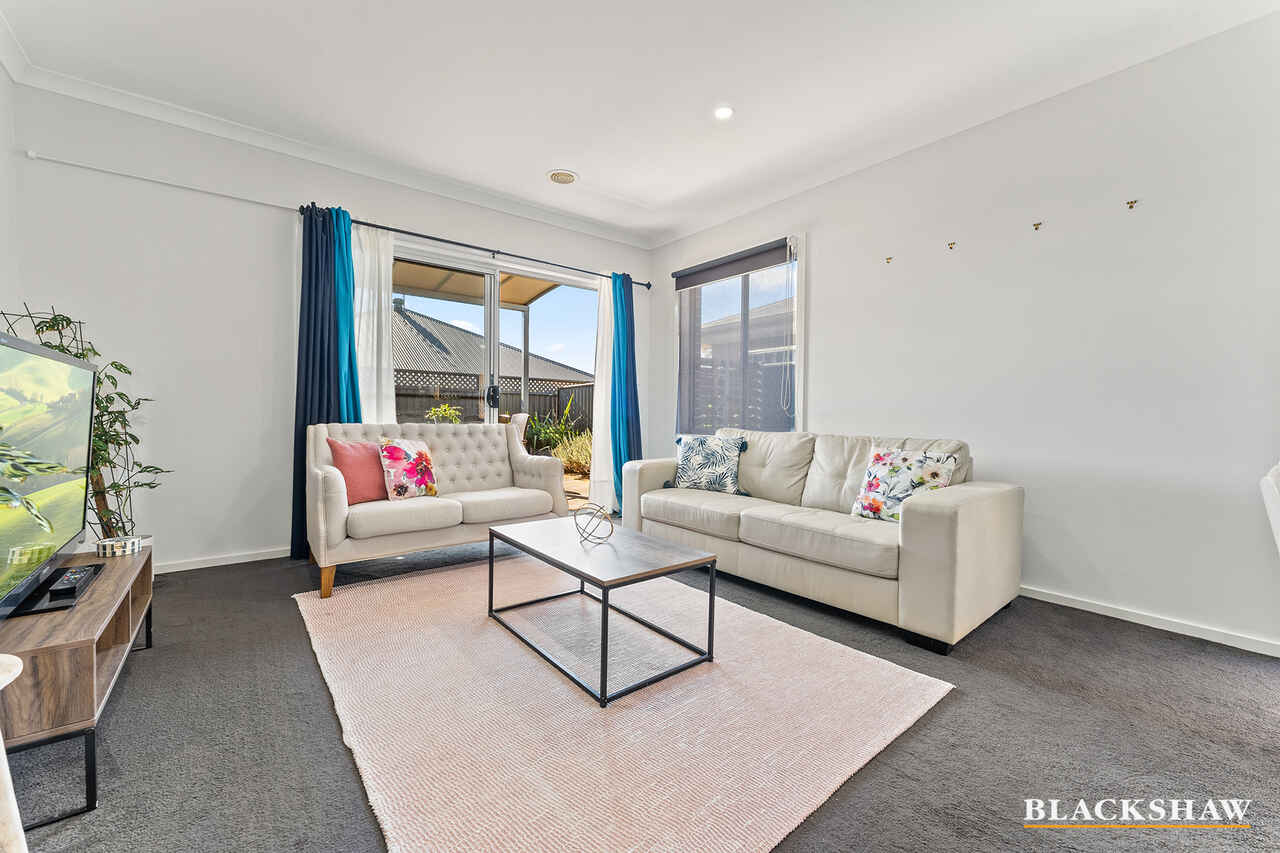 7 Daniel Street Googong