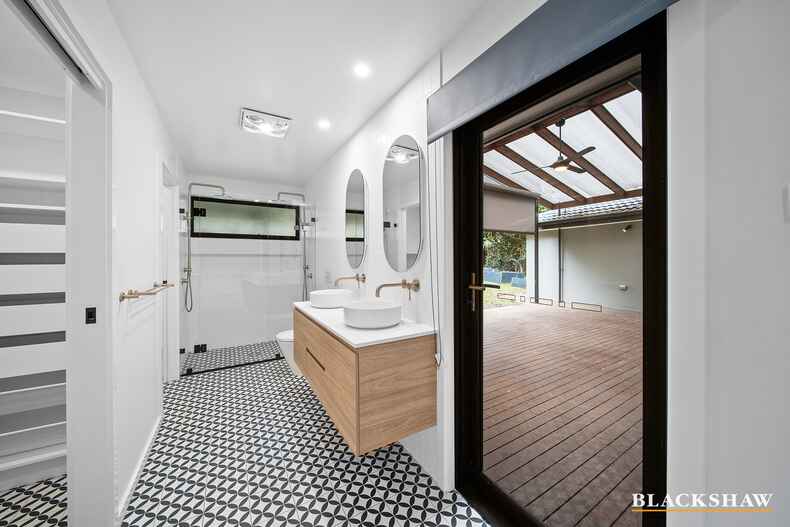 122 Kitchener Street Garran 122 Kitchener Street Garran