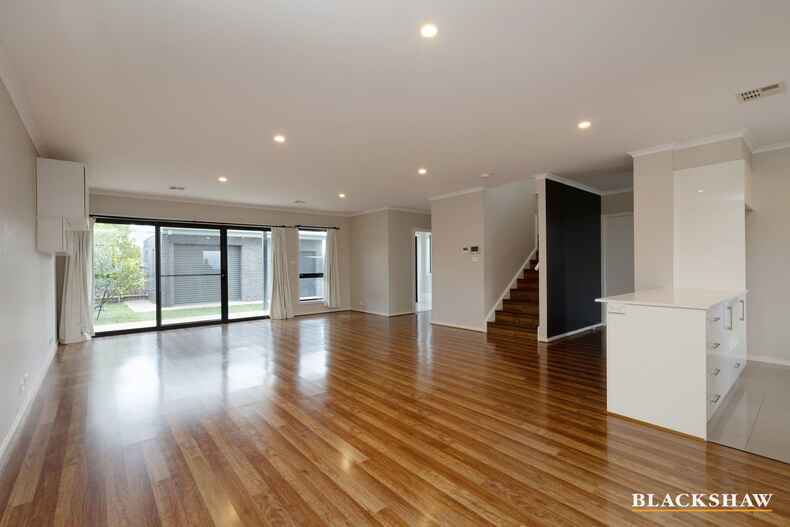 16 Finemore Street Coombs 16 Finemore Street Coombs