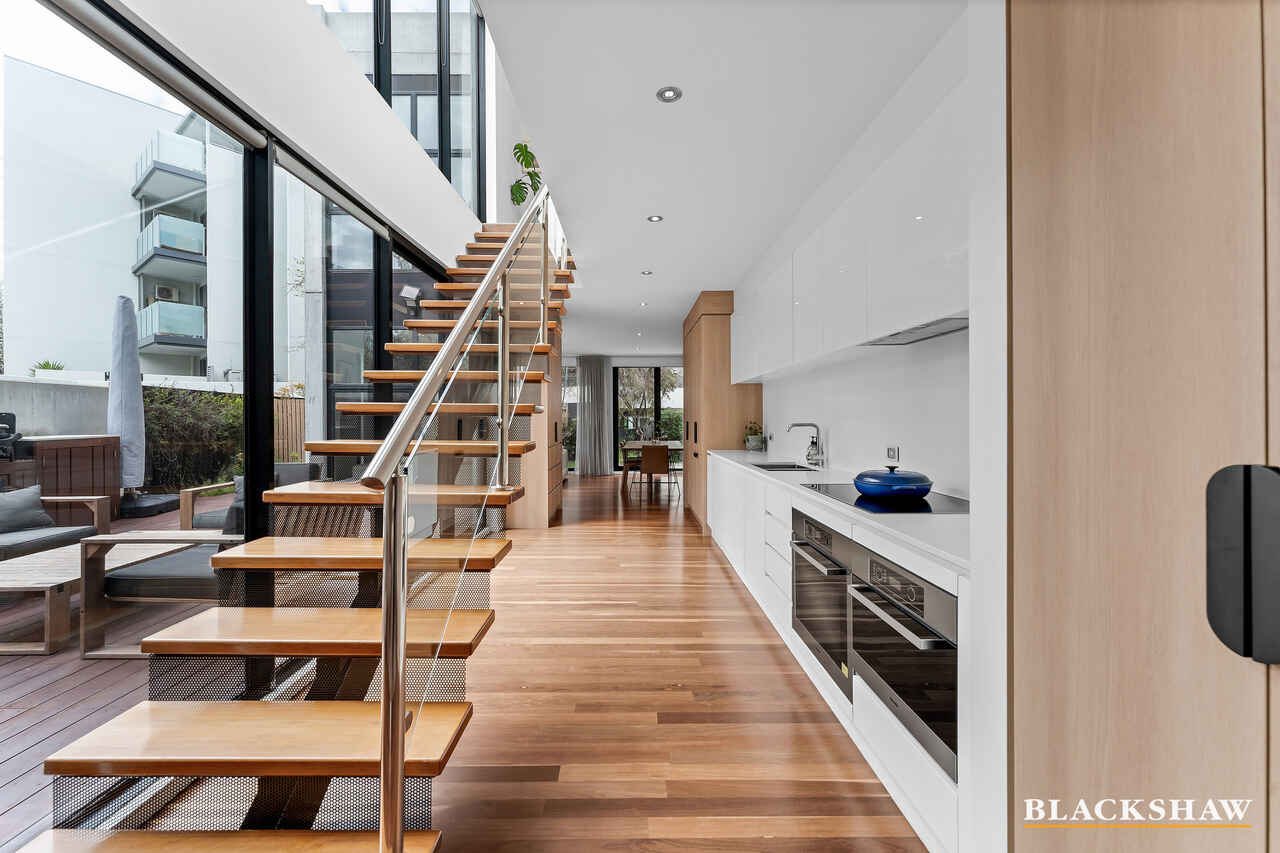 17/43 Hampton Circuit Yarralumla