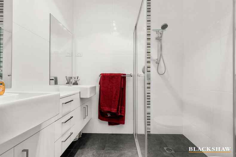 32 Chanter Terrace Coombs 32 Chanter Terrace Coombs