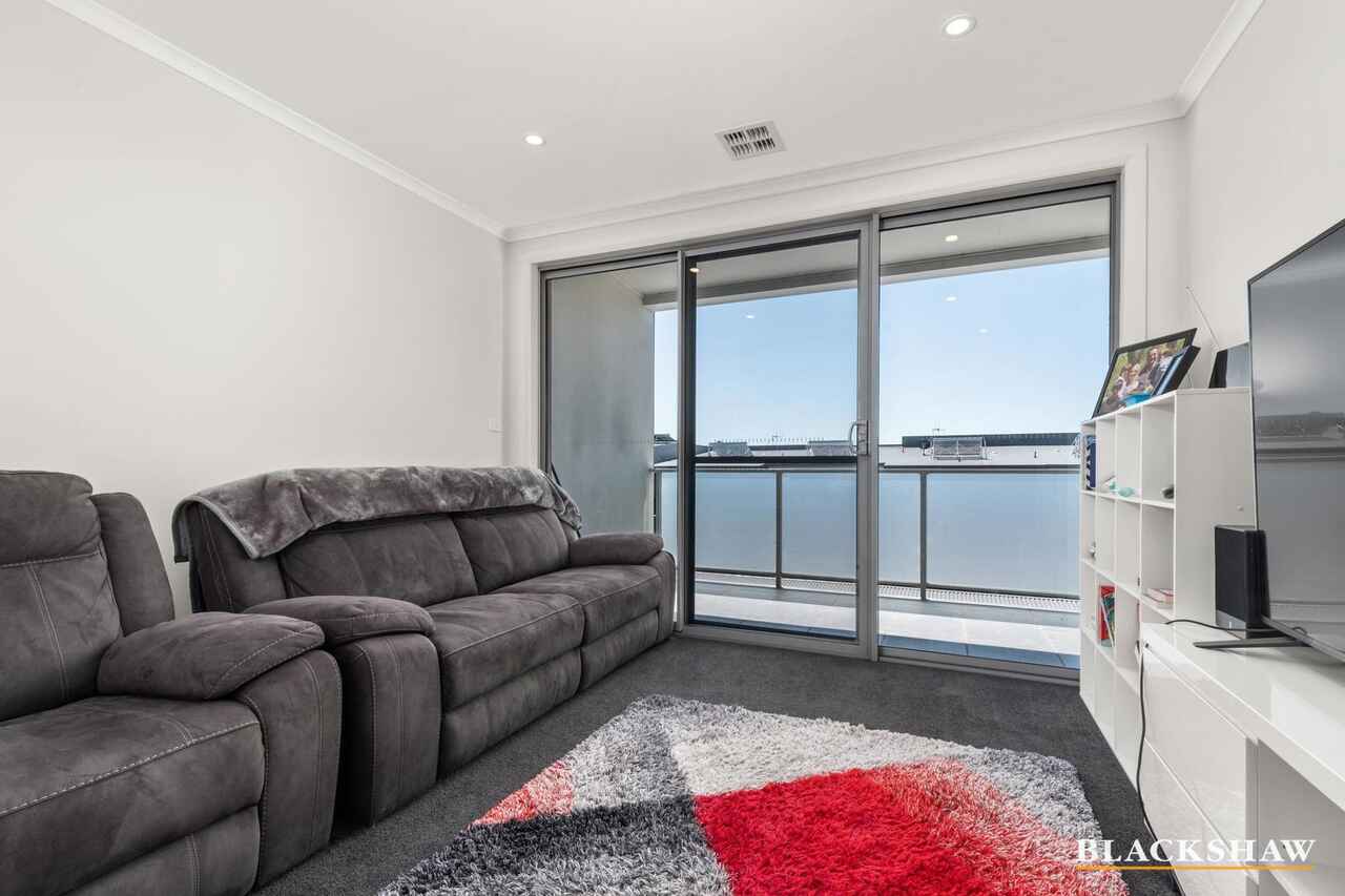 32 Chanter Terrace Coombs