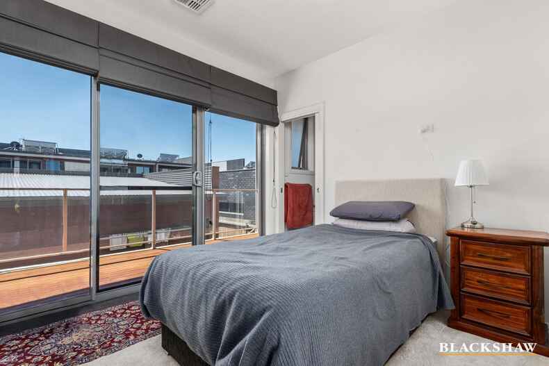 32 Chanter Terrace Coombs 32 Chanter Terrace Coombs