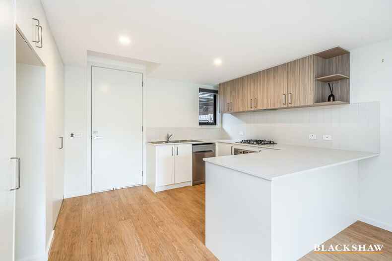 57/117 Sutherland Crescent Taylor