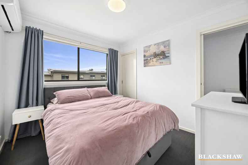 6/4 Annie Douglas Street Casey 6/4 Annie Douglas Street Casey