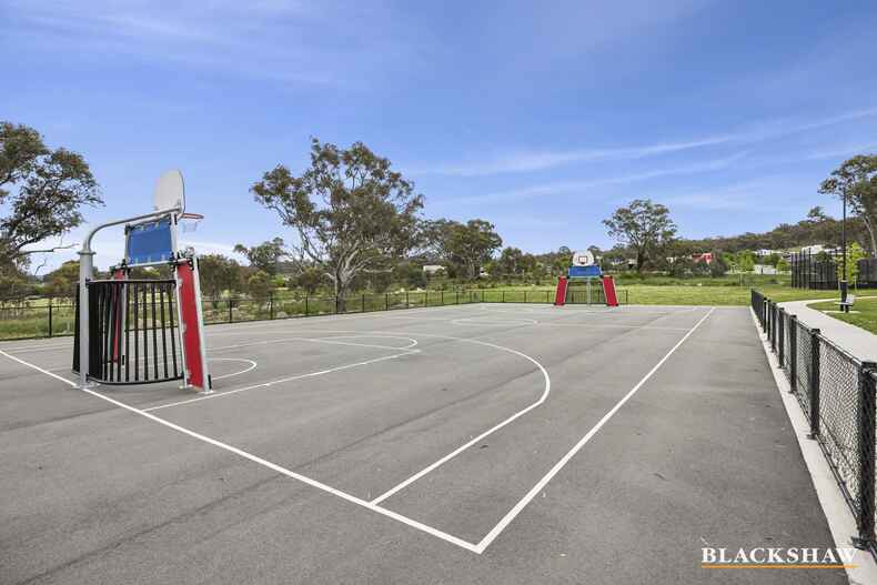 6/4 Annie Douglas Street Casey 6/4 Annie Douglas Street Casey