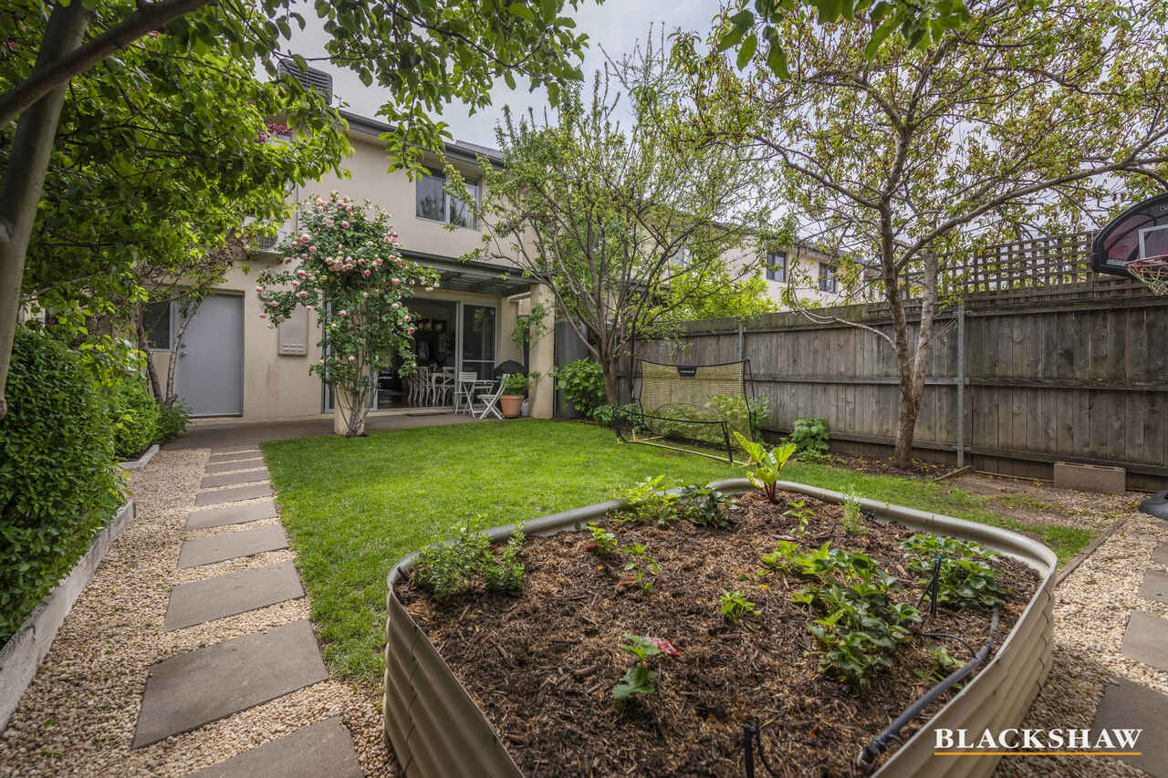 19 Gungahlin Place Gungahlin