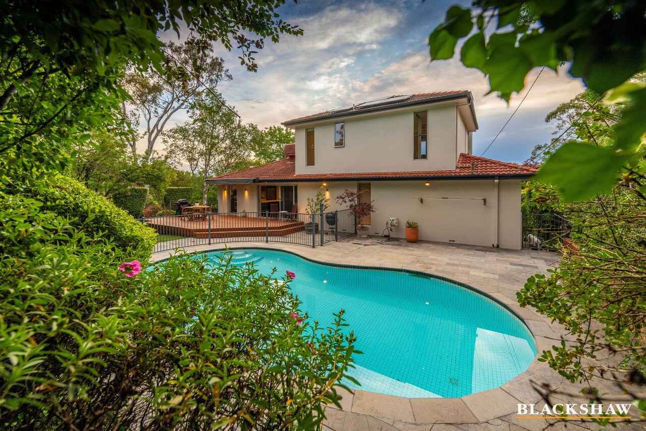 51 Curlewis Crescent Garran