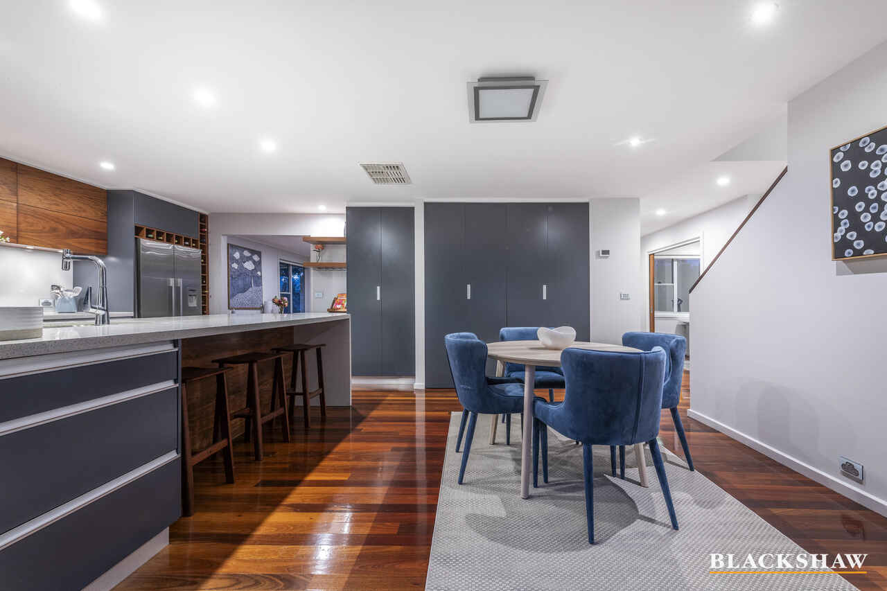 51 Curlewis Crescent Garran