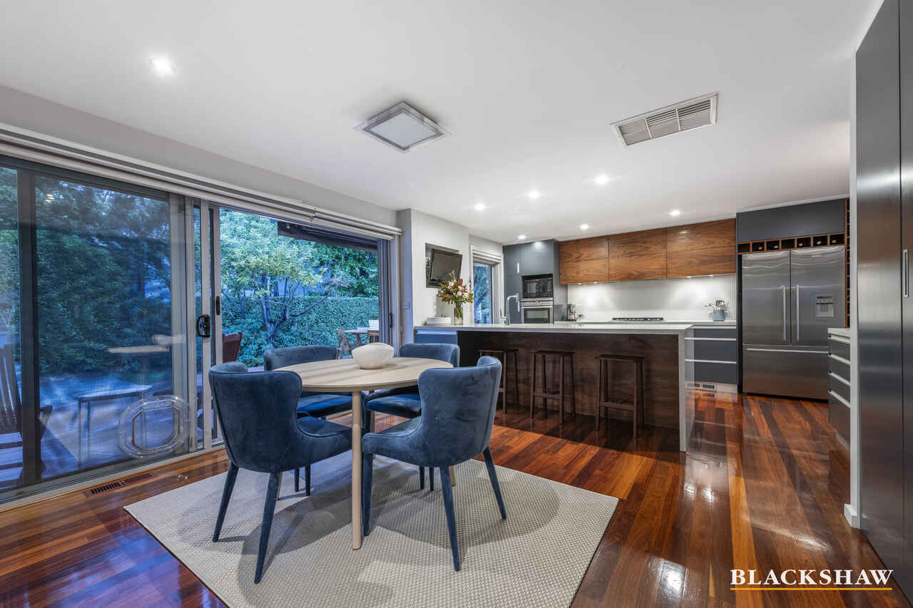 51 Curlewis Crescent Garran