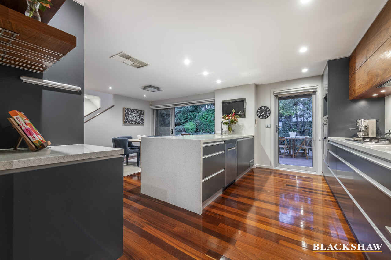 51 Curlewis Crescent Garran