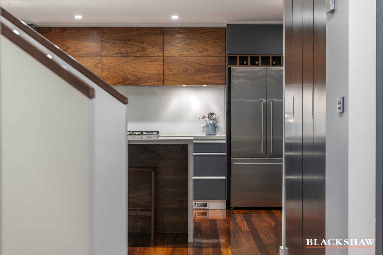 51 Curlewis Crescent Garran