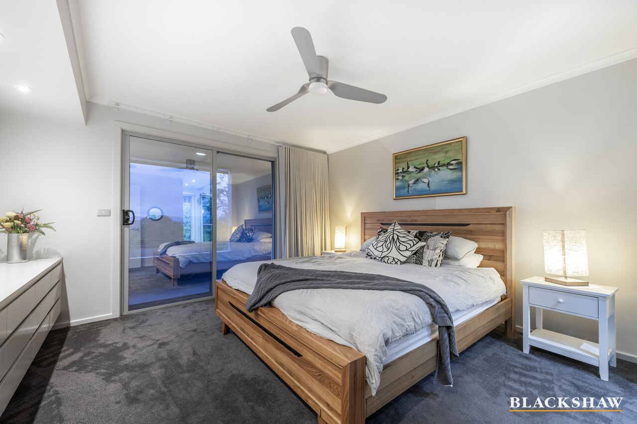 51 Curlewis Crescent Garran