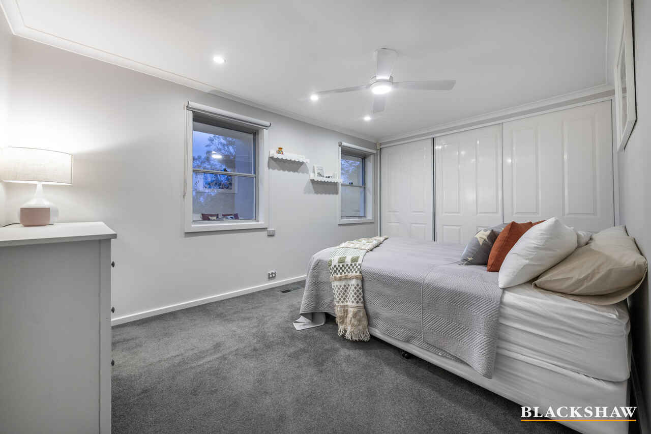 51 Curlewis Crescent Garran