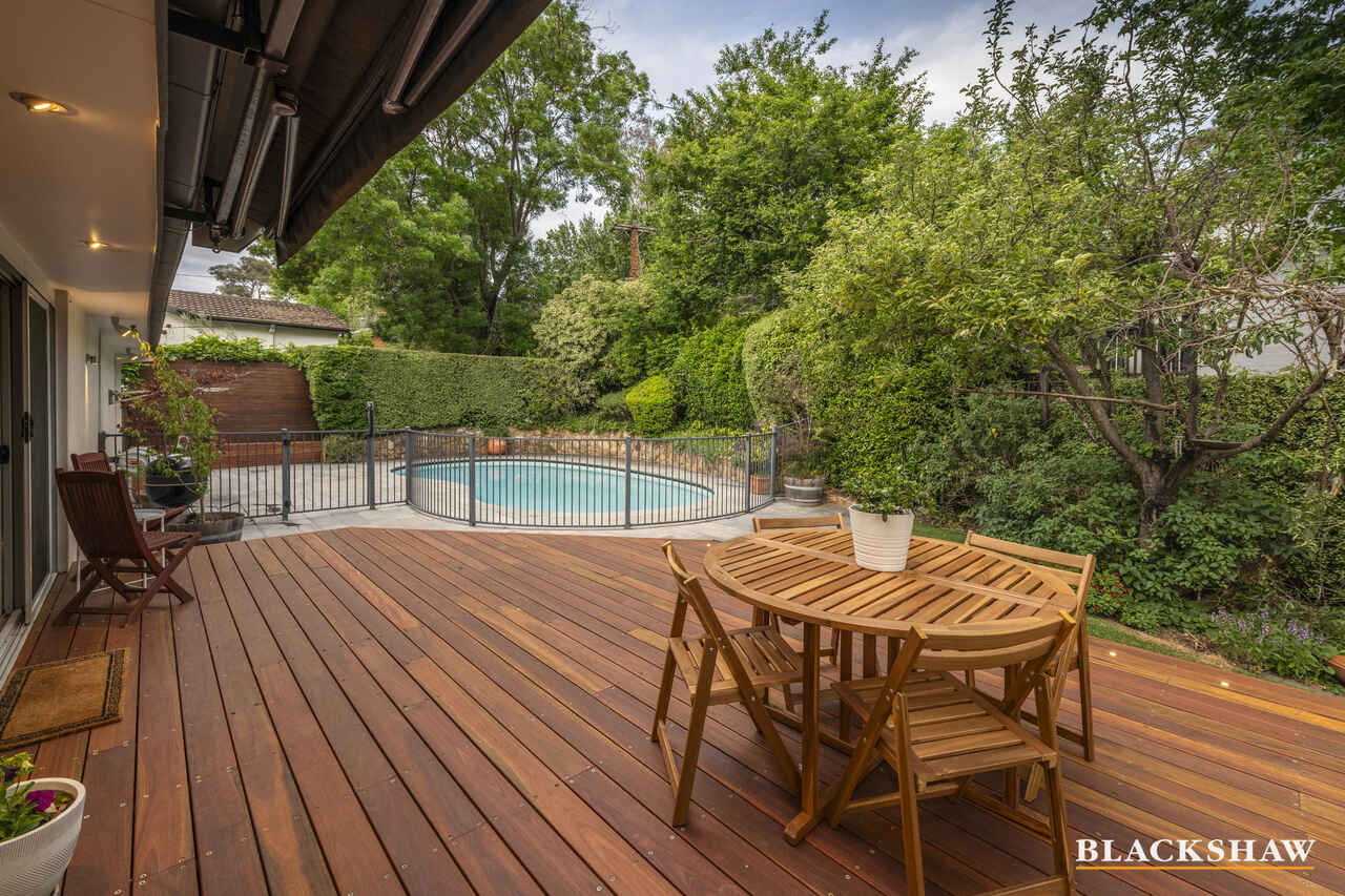 51 Curlewis Crescent Garran