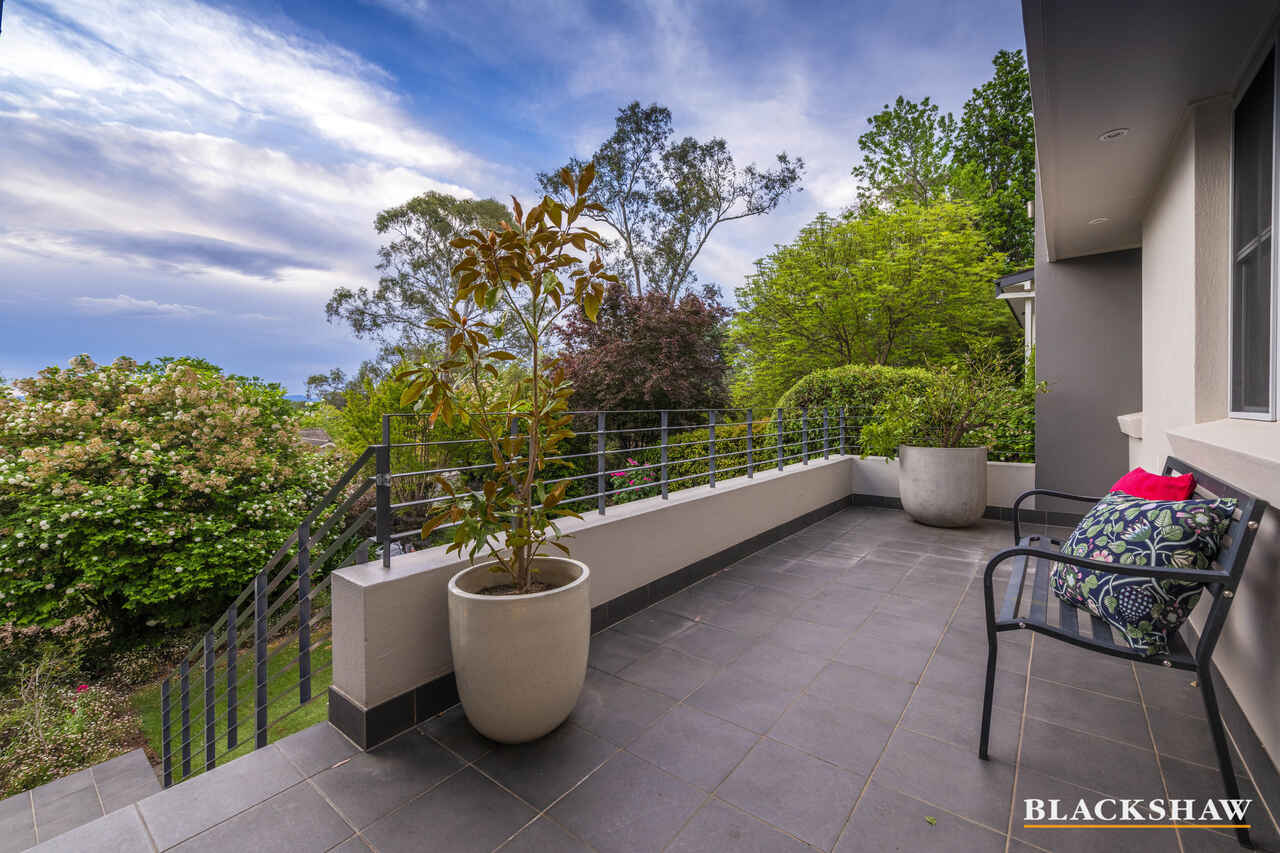 51 Curlewis Crescent Garran