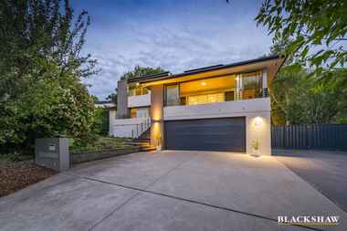 51 Curlewis Crescent Garran
