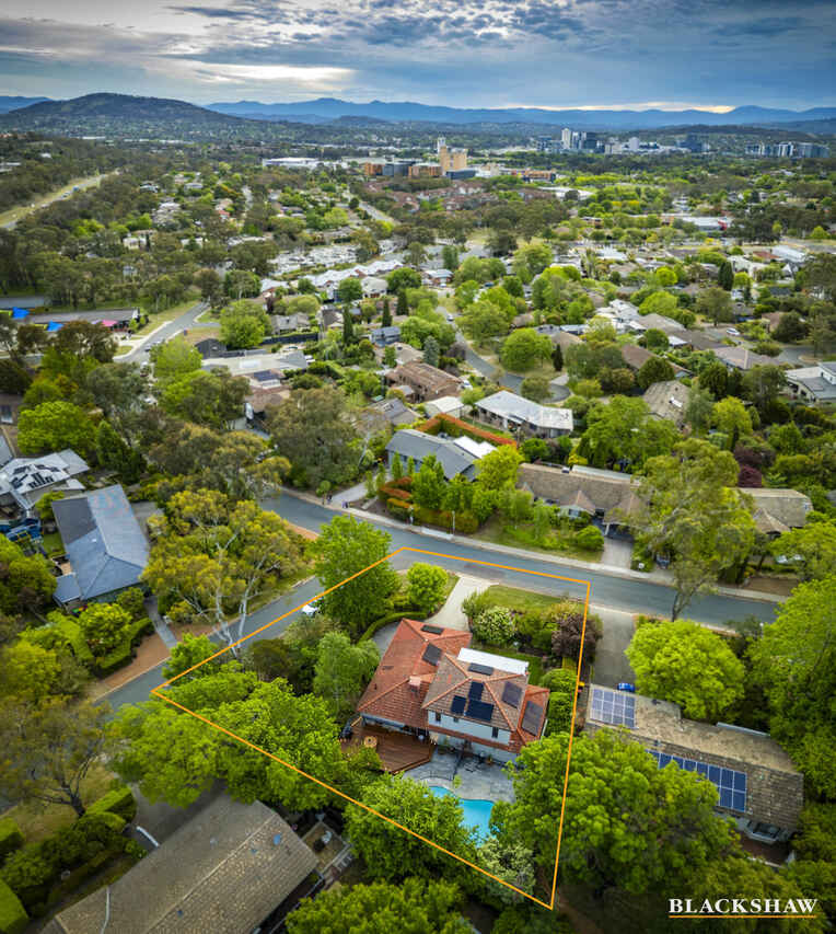 51 Curlewis Crescent Garran