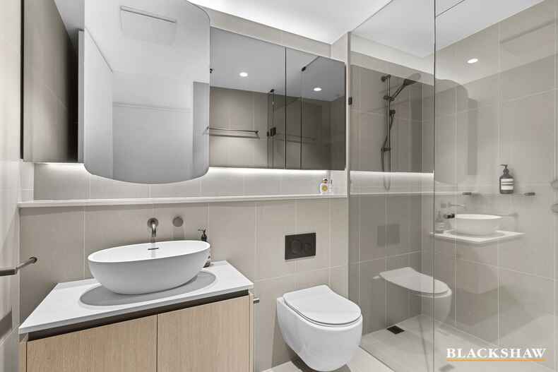 313/45 Honeysett View Kingston