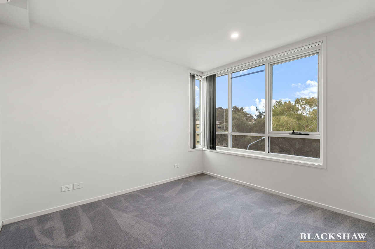 125/64 College Street Belconnen