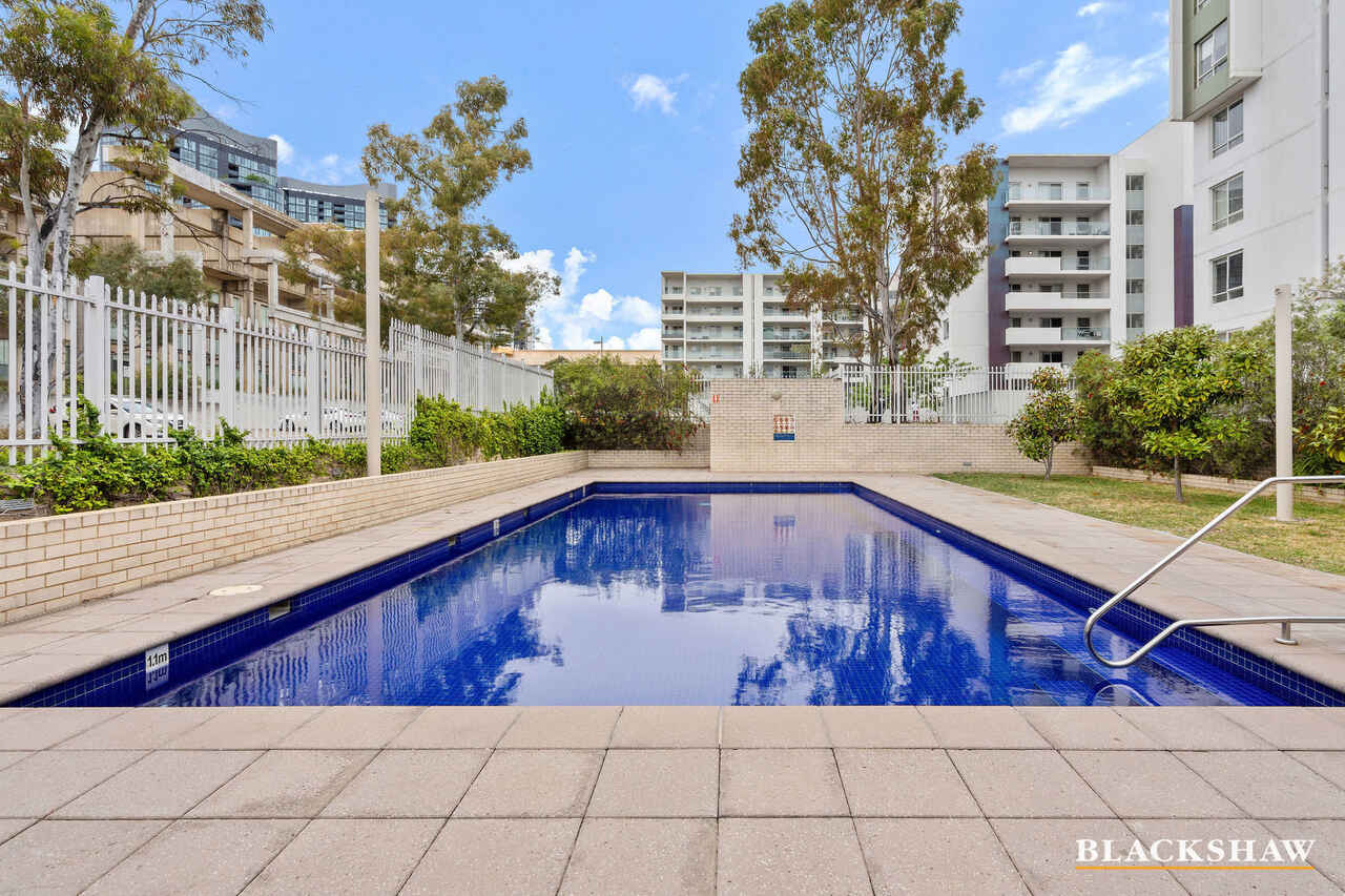 125/64 College Street Belconnen