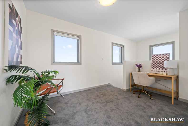 48/41 Clare Burton Crescent Franklin