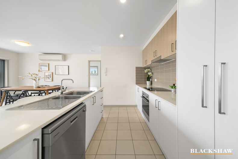 48/41 Clare Burton Crescent Franklin