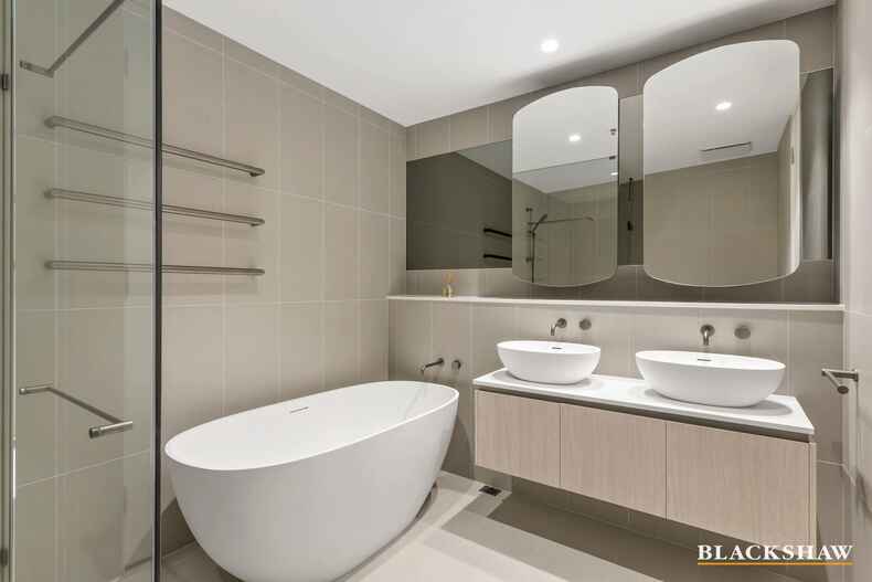 313/45 Honeysett View Kingston