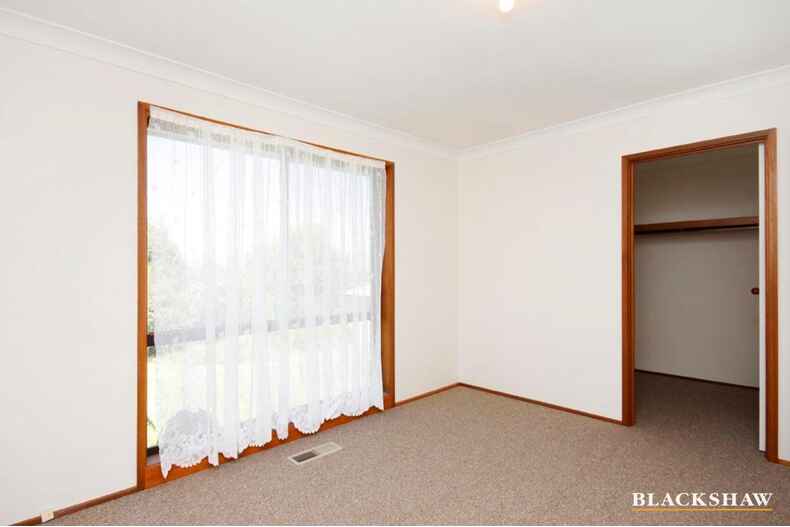 23 Girdlestone Crescent Calwell